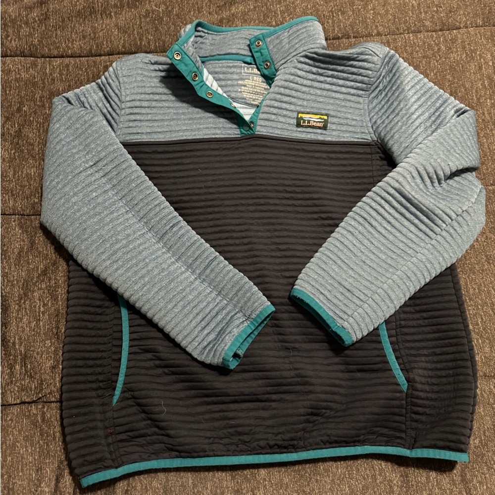 LL Bean Airlight two tone pull over
